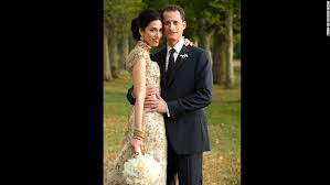 Weiner stood with pursed lips as abedin described his mistakes. Photos Who Is Weiner S Wife