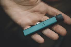 Pax era pods rely on a special co2 extraction process to create cartridges that are the closest thing to flower you'll ever vape. Pax Unveils A Vape That Increases Transparency Around Cannabis Consumption Techcrunch