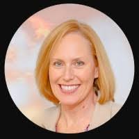 Akiko Kubo's Instagram, Twitter & Facebook