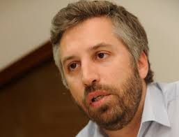 .semana com um dos mais empenhados defensores da solução política que suporta o governo do partido socialista, o secretário de estado dos assuntos parlamentares pedro nuno santos. Pedro Nuno Santos Com A Habitacao Souza No Planeamento Construir Construir