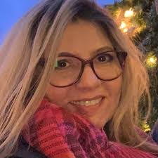 Jennifer Petz's Instagram, Twitter & Facebook