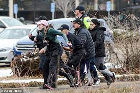 King Soopers Employees Tell How They Narrowly Escaped Gunman S Notice Daily Mail Online