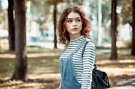 And we bring for you too many different styles for all the face shapes and hair types. Best Women Very Short Haircuts For Curly Hair Round Face
