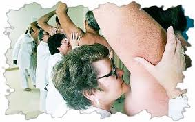 как избавиться от запаха пота под мышками в домашних условиях Kak Izbavitsya Ot Zapaha Pota Pod Myshkami Na Ladonyah I Nogah