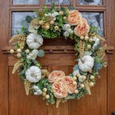 The fall is such an inspiring time for getting warm and cozy, decorating just seems to come with it. Diy Home Decor Craft Craft Ideas