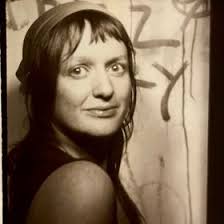 Evie McMahon (EEVVMm)