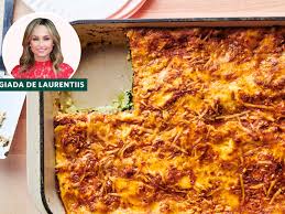 Learn all about the traditional christmas cookies from european countries including bulgaria, croatia, czech republic, hungary, lithuania, poland, romania, and serbia. I Tried Giada De Laurentiis Classic Italian Lasagna Kitchn