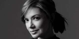 Misalnya video, kata kata, hingga berbagai gambar lucu. Mengapa Banyak Perempuan Di Instagram Mengunggah Foto Hitam Putih Halaman All Kompas Com