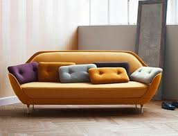 Ini adalah contoh lain untuk kalian yang ingin menempatkan sofa sudut di ruang tamu desain interior ruang tamu minimalis elegan 15. Bentuk Dan Model Sofa Untuk Ruang Tamu Minimalis Rumah Impian