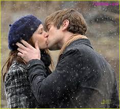 Romantic Lip Kiss Wallpapers Wallpaper Cave Download the perfect kissing pictures.