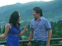 Lagu lagu batak memiliki komposisi musik yang sangat cocok dan enak untuk didengar, musik batak memiliki khas didominasi musik piano yang mendayu dayu. Lirik Lagu Batak Ho Do Sasude Dorman Manik Feat Rani Simbolon Dan Terjemahan Bahasa Indonesianya Bonapasogit