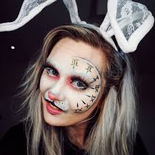 Todo forrado y con enagua. 10 Outstanding Alice In Wonderland Makeup Ideas So That You Won T Will Needto Explore Any More Alice In Wonderland Makeup Wonderland Makeup White Rabbit Makeup