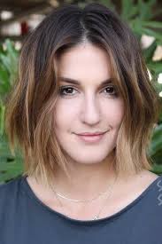 The blonde balayage for short hair comes as a fresh highlight on the chocolate layered hair. Balayage Short Dark Hair Hairs London