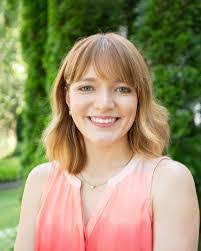 Amanda Mullins's Instagram, Twitter & Facebook