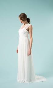 Wenn es ein label für brautmode gibt, das schönheit mit natürlichkeit kombinert, dann ist es definitiv kisui. Kisui Oui Kollektion Modell Olina Kleid Hochzeit Kisui Brautmode