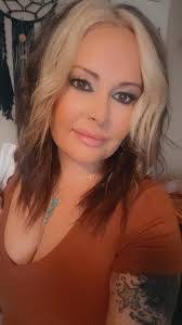 Renae Hamilton's Instagram, Twitter & Facebook