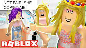 SHE WENT ON STAGE NAKED BECAUSE I COPIED HER OUTFIT! | Roblox Prank -  YouTube