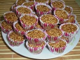 المقروط بالكاوكاو X2f الفول السوداني Gateau Marocain Aux Cacahuetes Makrout Youtube Backen Erdnuss Kuchen