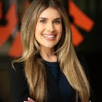 Ellen Durr's Instagram, Twitter & Facebook