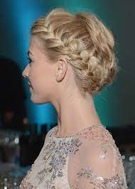 The plummeting temperatures of the season require that you get an easy to manage hairstyle that won't need several trips to a stylist. Hairstyle Blog Hair Styles Hair Care Prom Hairstyles