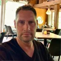 20+ "Robert Bal" profiles