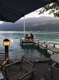 Petit Paradis Un Bon Restaurant A Talloires Au Bord Du Lac D Annecy Restaurant Annecy Lac Annecy Talloires