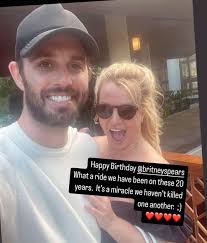 Cade's birthday post for Britney : r/BritneySpears