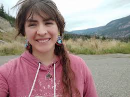 Hola, amigos! 🇲🇽✨ Are you ready to improve your Spanish skills while  having a great time? Whether you're an individual or a family looking to  dive into the Mexican culture, I offer **