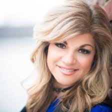 Nicole Rispoli's Instagram, Twitter & Facebook