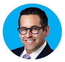 Jerri Frank's Instagram, Twitter & Facebook