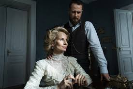 Magdalena cielecka na planie serialu chyłka w kolnie (2018). Serial Belle Epoque Cudowne Dziecko Tvn Z Pawlem Malaszynskim W Glownej Roli