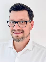 It's Friday, which means we get to showcase another team member at AIMCo.  Today we'd like to introduce Paul Hambrock! Paul joined AIMCo back in 2017  and is the Manager of Business