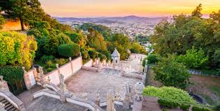 Doch in der stadt, die als die jüngste stadt . Braga