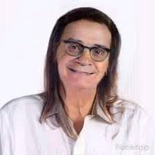 Página lixo que faz post lixo pra você compartilhar