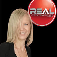 Leann Selfe — Reviews & Property Sales