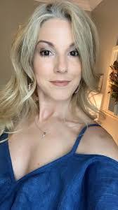 Crystal Reagan's Instagram, Twitter & Facebook