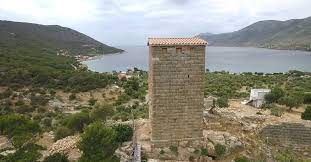 Κοντά σε πόρτο γερμενό (ακτίνα 3km) άγιος νικόλαος , αγία παρασκευή , άγιος ιωάννης , aigosthena fortress , μάλια ψάθα , μύτικας , χούνη ρέμα , μάτζη ρέμα , και αιγόσθενα Egkainia Toy Notioanatolikoy Pyrgoy Toy Arxaioy Froyrioy Aigos8enwn Megaratv