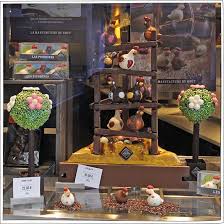 Top 5 Vitrines Des Chocolatiers Pour Paques 2014 Maia Cha Decoration Paques Deco Vitrine Paques