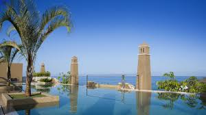 Paved lanes and steep staircases keep traffic at bay and thusly preserve the idyllic centre of town. Hotel Playa Calera La Gomera Holidaycheck