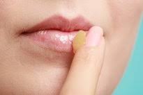 4 Dicas Para Tratar Os Labios Rachados E Ressecados Tua Saude