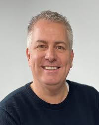 Köln: Henning Krautmacher fördert soziale Projekte und veranstaltet  Benefiz-Grillfest in Köln