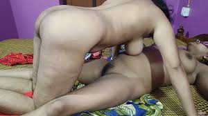 Üvey Annesinin Gözde Kızı Bir Seks bebeği gibi ve lezbiyen seksi için  çıldırıyor Porno 7DAK farkıyla izle