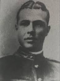 Lido Gori's Instagram, Twitter & Facebook