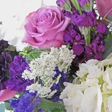They save you hundreds on your flower bouquets, form the chicest of centerpieces, coordinate the tones of your color palette and make the bride look more gorgeous than ever. Purple Flowers Wholesale Bulk Flowers Blooms By The Box