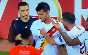 Jurgen klopp is preparing for life without the dutch star after. Lorenzo Pellegrini Bleeding Video