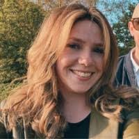 Larissa Herbert's Instagram, Twitter & Facebook