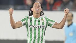 Diego lainez leyva is a mexican professional footballer who plays as a winger for la liga club real betis and the mexico national team. Diego Lainez Coronavirus Real Betis Confirmo El Positivo A Covid 19 Del Mediocampista Mexicano Seleccion De Mexico Futbol Internacional Depor