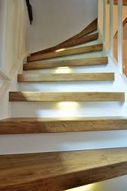 Treppen Renovierung Treppen Renovierung Professionell Beleuchtung Treppe Renovieren Treppen In 2020 Treppensanierung Treppenrenovierung Treppe Renovieren