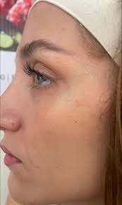 Can anyone do eyelash lift and tint next Sunday please