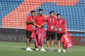 Camiseta colón de santa fe 115 años. Versus Cerro Regalo Camisetas A Jugadores De Colon E Independiente
